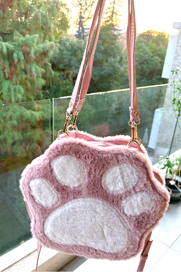 Cartera pata de gato peluda