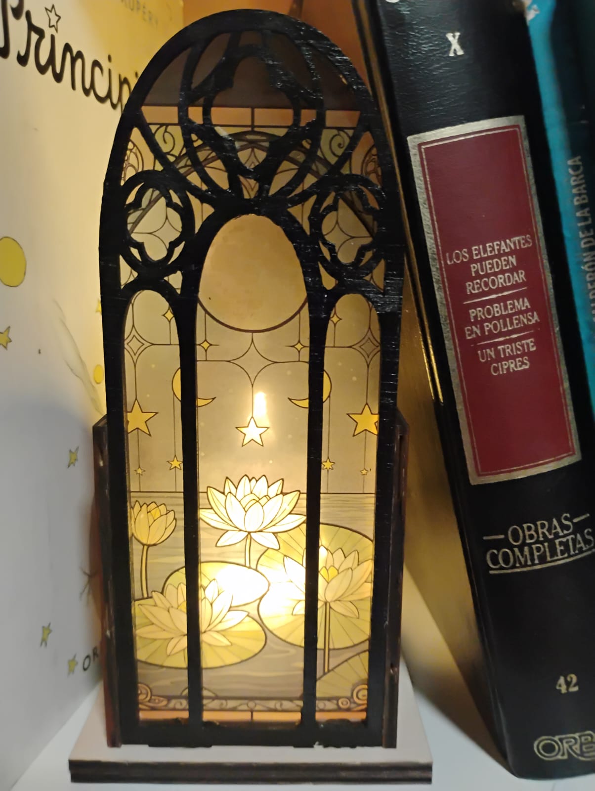 Book Nook lampara Loto sagrado - Imagen 3